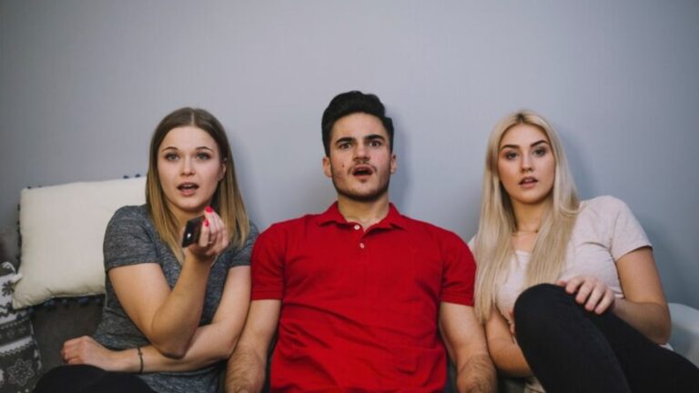 Showbizztoday.com Celebrity Gossip: The Inside Scoop