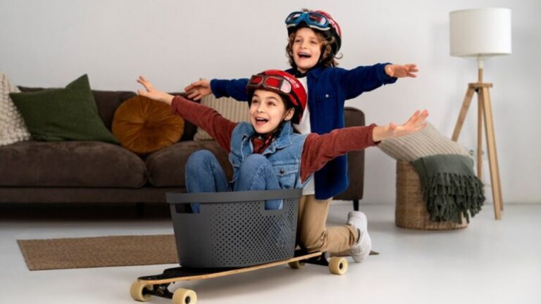 WWW Playmyworld: Meet the Creators and Their Vision