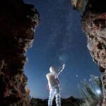 Comellsm the starse with e: Exploring the Wonders of Comets Comellsm the starse with e