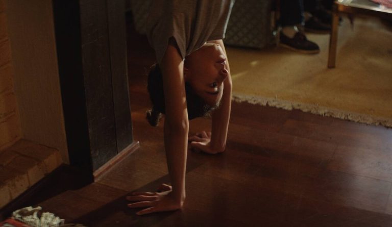 Maja-Ajmia Zellama Tackles Cultural İdentity and Grief in ‘Têtes Brûlées’